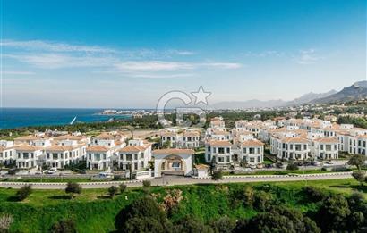 KIBRIS GİRNE ALSANCAK IN EN PRESTİJLİ SİTESİ  TOWN HOUSES DA BAHÇE VE  ÜST KAT DAİRELER