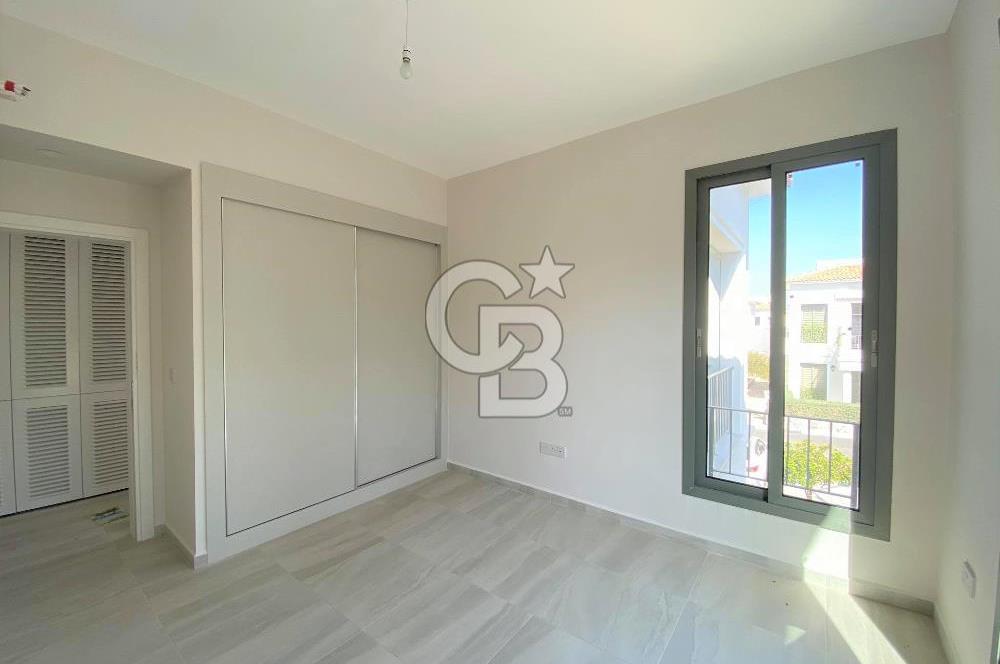 KIBRIS GİRNE ALSANCAK IN EN PRESTİJLİ SİTESİ  TOWN HOUSES DA BAHÇE VE  ÜST KAT DAİRELER