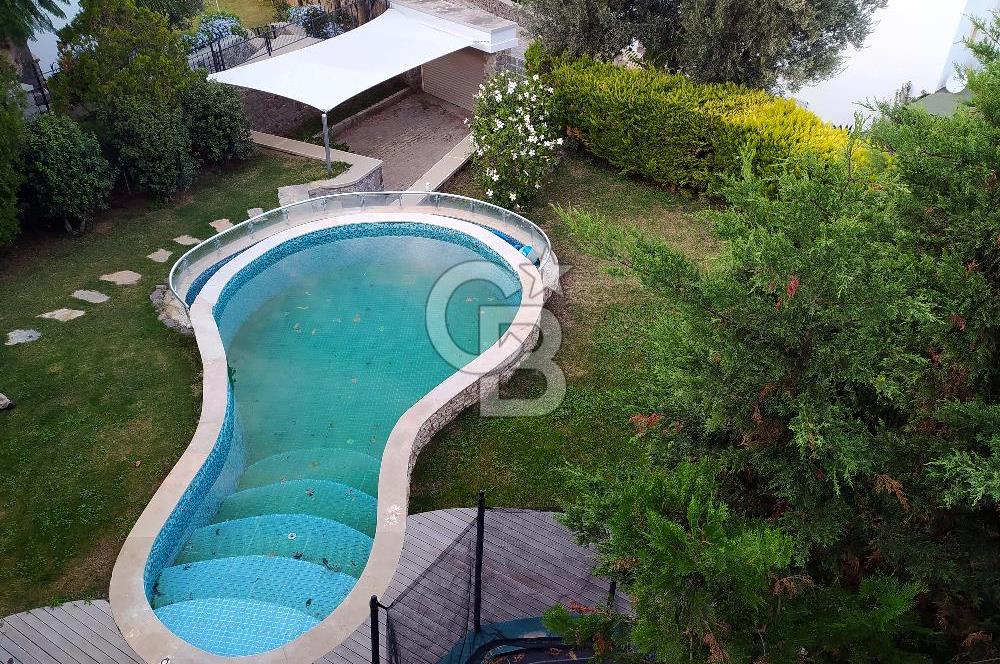 Bodrum Yalıkavak Tilkicik Koyu'nda Satılık Deniz Manzaralı, Özel Havuzlu 3+1 Villa 