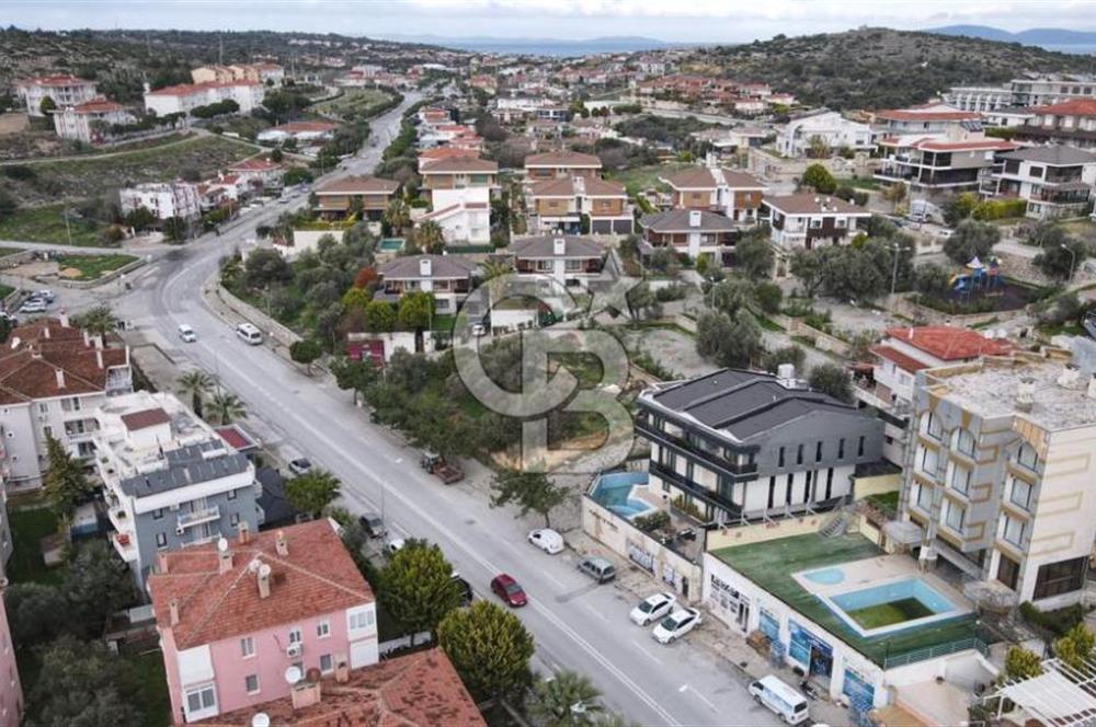 ÇEŞMEDE 240 M2 KİRALIK CADDE ÜZERİNDE DÜKKAN