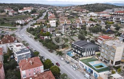 ÇEŞMEDE 240 M2 KİRALIK CADDE ÜZERİNDE DÜKKAN