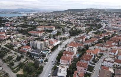 ÇEŞMEDE 240 M2 KİRALIK CADDE ÜZERİNDE DÜKKAN