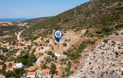 Karaburun Bozköy'de Full Deniz Manzaralı Kargir Ev ve Arsası