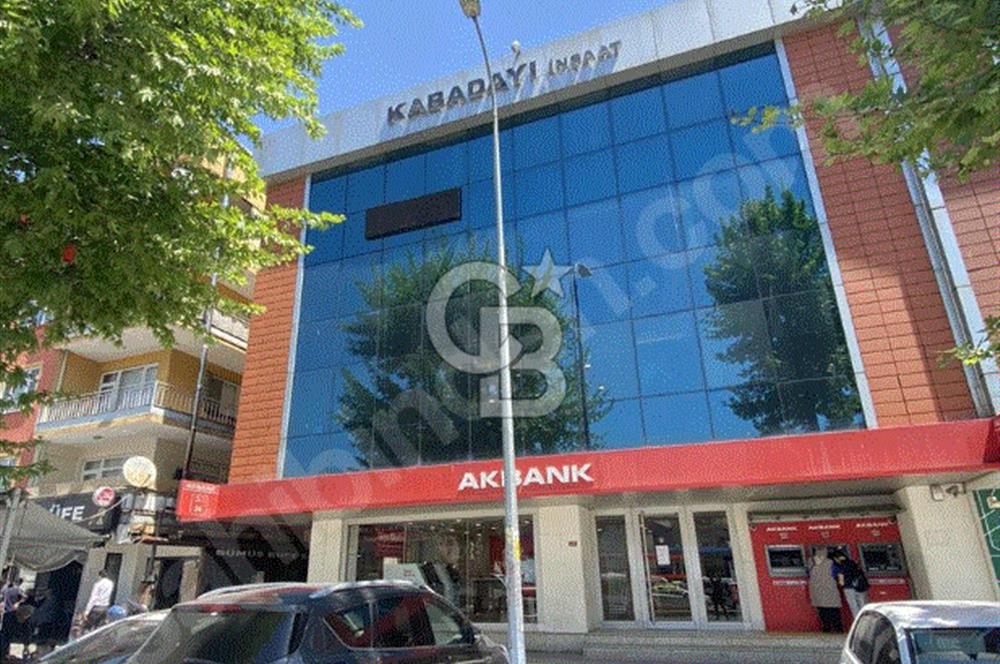 Pendik E5'e Cephe Tabela Değeri Yüksek 240 M2 Plaza Katı