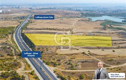 !!! Lefkoşa-Girne Anayolu Üzerinde, Cephe Boyu 80 metre, Gönyeli Sınırları İçerisinde Yer Alan,   Satılık Yatırımlık Arazi !!!