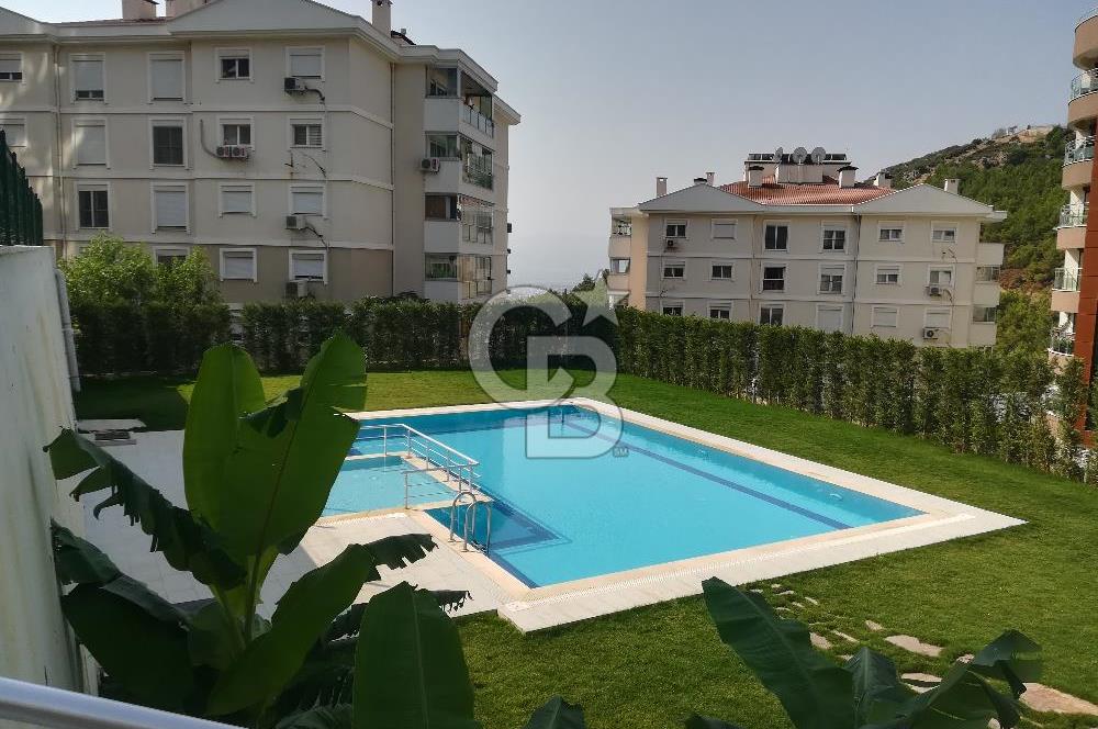 Körfez Mahallesi'nde Deniz Manzaralı Kiralık 3+1 Lüks Daire