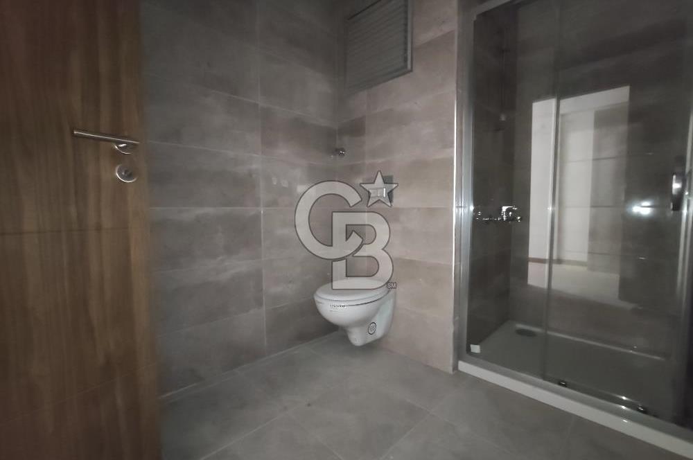 Körfez Mahallesi'nde Deniz Manzaralı Kiralık 3+1 Lüks Daire