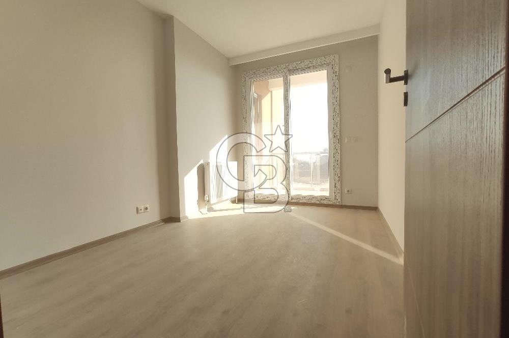 Körfez Mahallesi'nde Deniz Manzaralı Kiralık 3+1 Lüks Daire