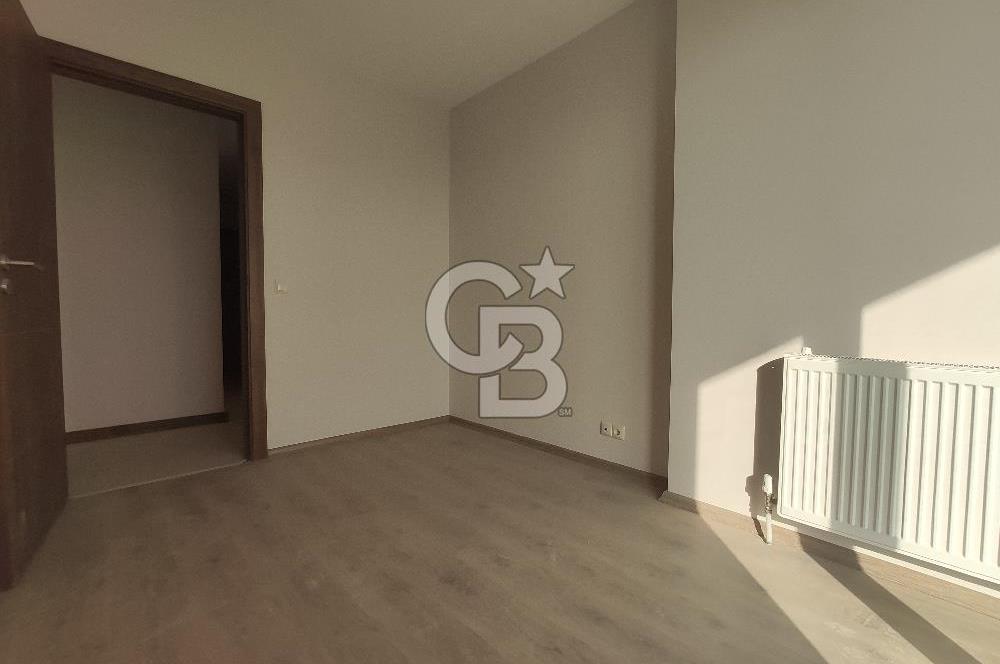 Körfez Mahallesi'nde Deniz Manzaralı Kiralık 3+1 Lüks Daire