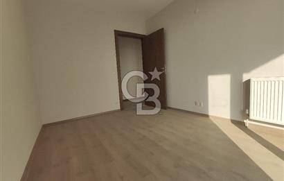 Körfez Mahallesi'nde Deniz Manzaralı Kiralık 3+1 Lüks Daire