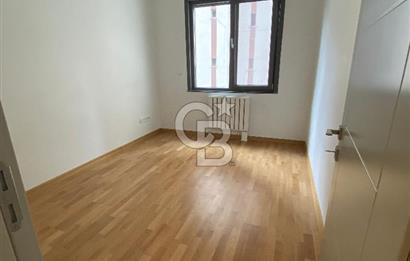 BAĞDAT CADDESİ CADDEBOSTAN ÖMERPAŞA CADDEYE 1 DK 3+1-125M2