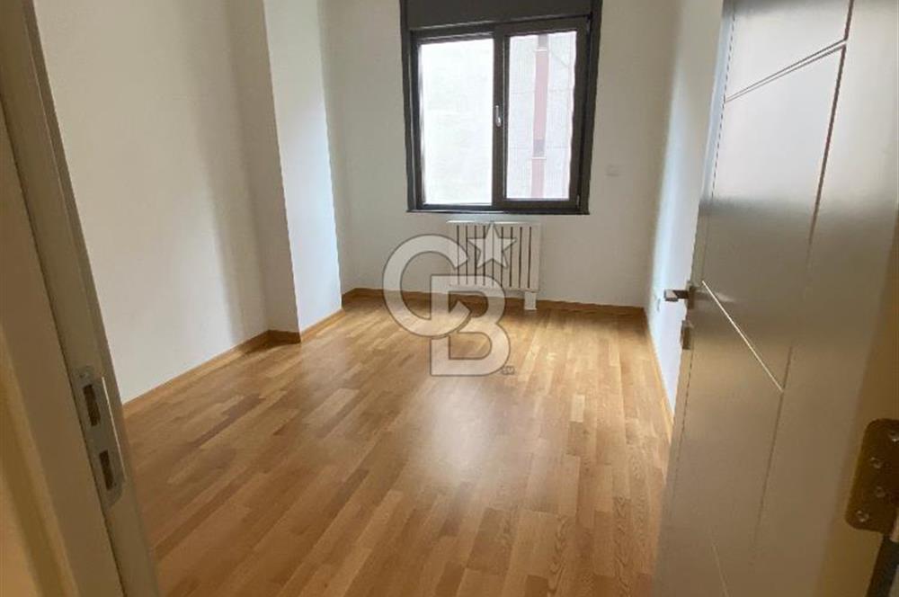 BAĞDAT CADDESİ CADDEBOSTAN ÖMERPAŞA CADDEYE 1 DK 3+1-125M2