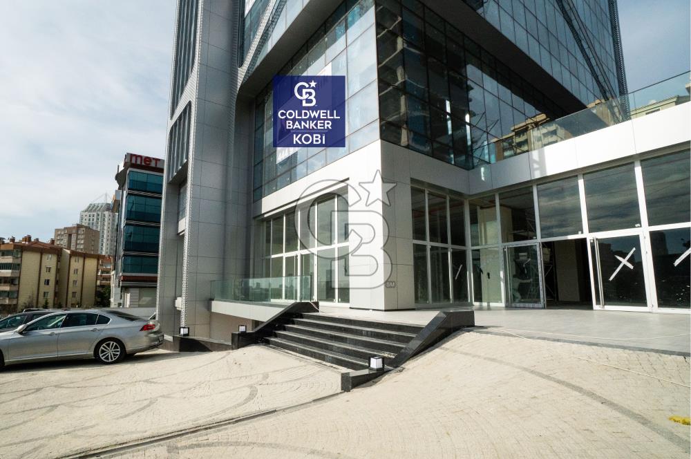 Şerifali Tem Yanyolda Tem Cepheli Kiralık Showroom ve Ofis Katı