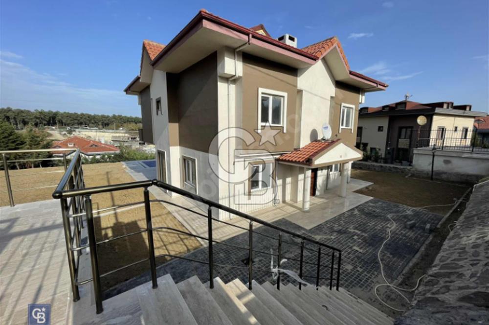 TAŞOLUK SİTE İÇİ 1300 M2 ARSALI 7+2 DOĞAYLA İÇ İÇE HAVUZLU VİLLA