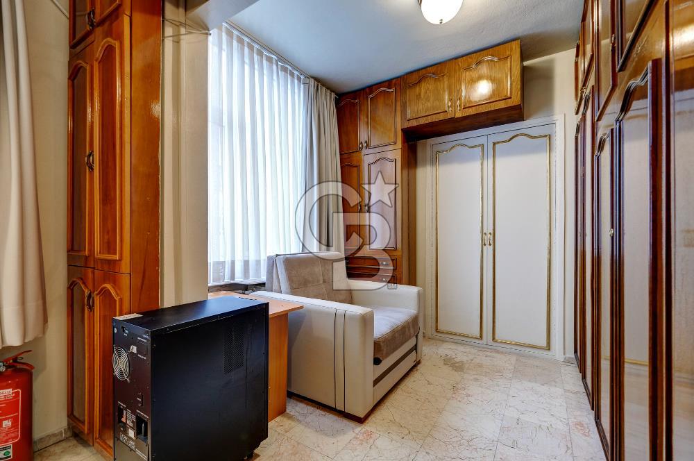 Satılık Mecidiyeköy Ortaklar Cad ortaklar apartmanı 4+1 Arakat