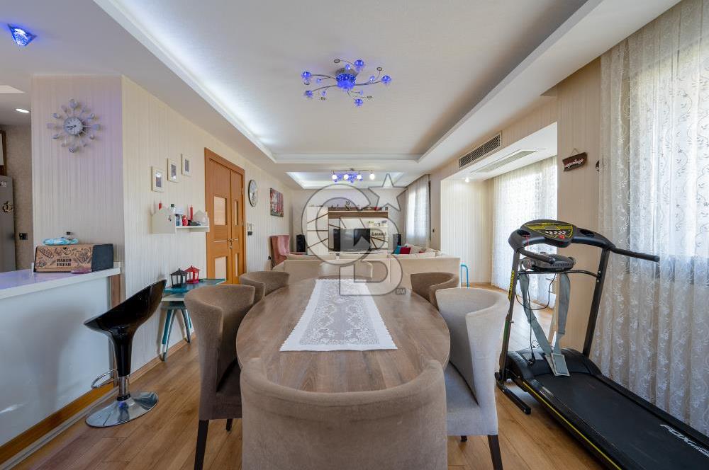 İzmir Güzelbahçe Kahramandere'de Site İçinde 4+1 Satılık Villa