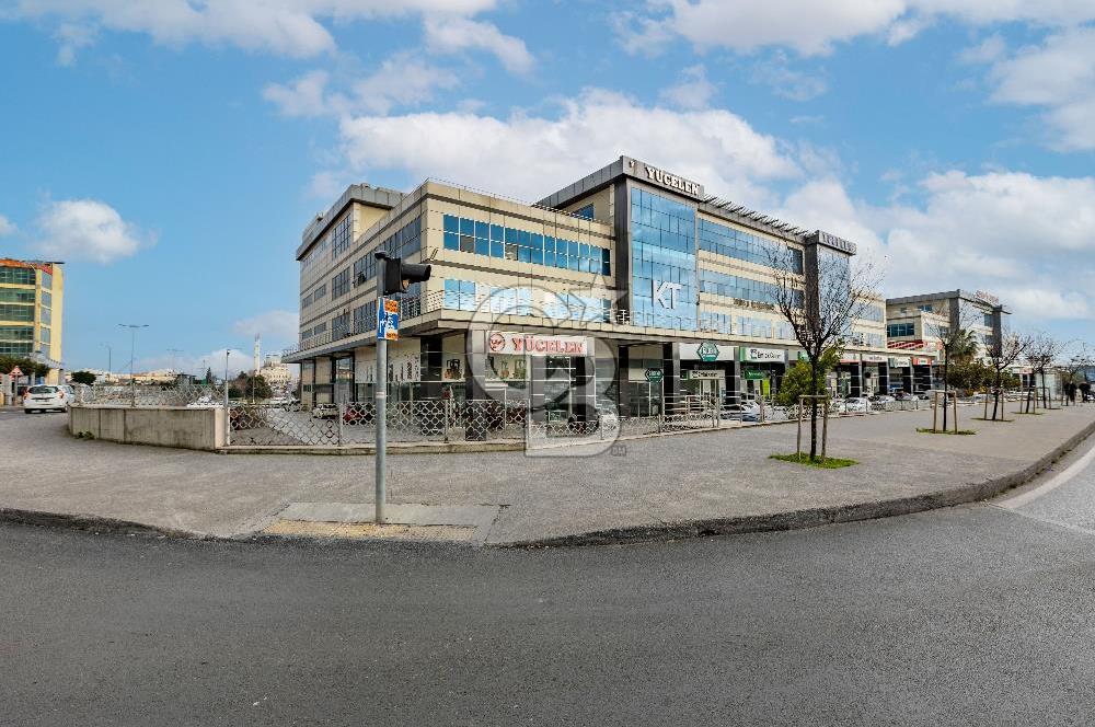 İKİTELLİ OSB BAĞCILAR GÜNGÖREN METRO AVM'DE SATILIK PLAZA KATI