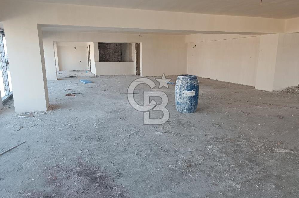 OSTİM UZAYÇAĞINDA, 650M2 GİRİŞ, TOPLAM 2600M2 SATILIK DÜKKAN