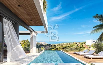 Kıbrıs Girne Esentepe'de Denize Yürüyüş Mesafesinde Satılık 4+1 Havuzlu Villa