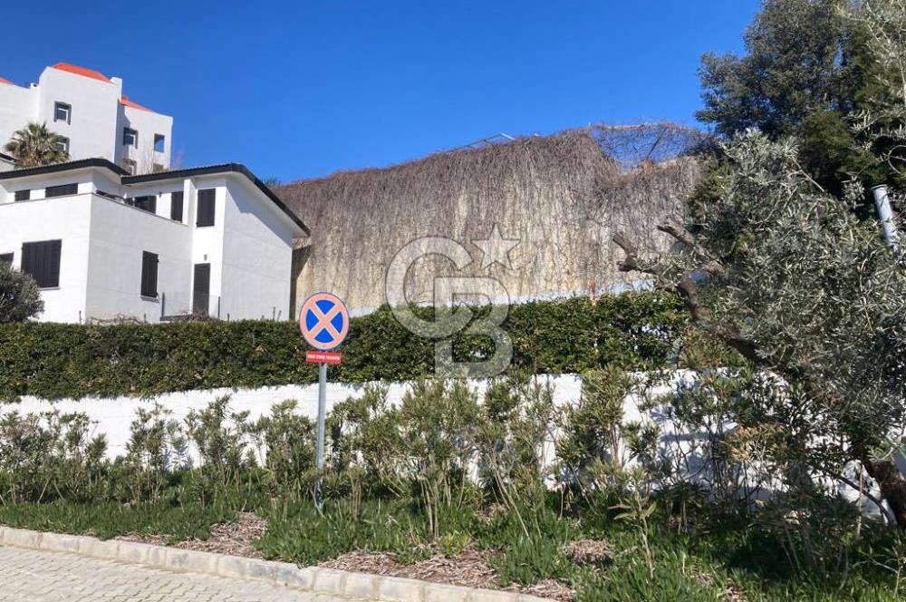 KUŞADASINDA TURİZM İMARLI DENİZ GÖREN SATILIK veya KAT KARŞILIĞI ARSA