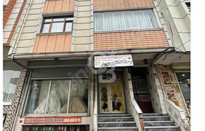 ARNAVUTKÖY MERKEZDE 2 DÜKKAN 3 DAİRELİ RUHSATLI KOMPLE BİNA...