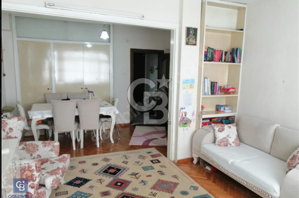 ÜSKÜDAR MERKEZE YAKIN SATILIK 2+1 ARA KAT FIRSAT FERAH DAİRE