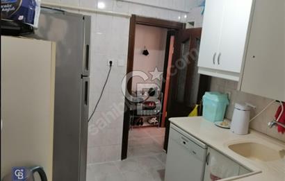 ÜSKÜDAR MERKEZE YAKIN SATILIK 2+1 ARA KAT FIRSAT FERAH DAİRE