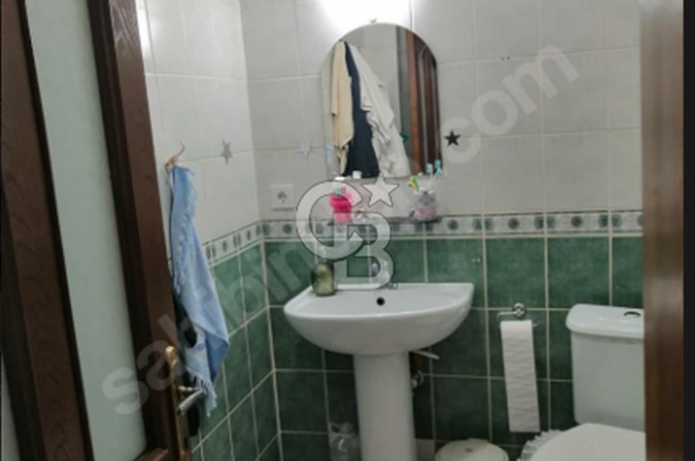 ÜSKÜDAR MERKEZE YAKIN SATILIK 2+1 ARA KAT FIRSAT FERAH DAİRE