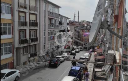 ÜSKÜDAR MERKEZE YAKIN SATILIK 2+1 ARA KAT FIRSAT FERAH DAİRE