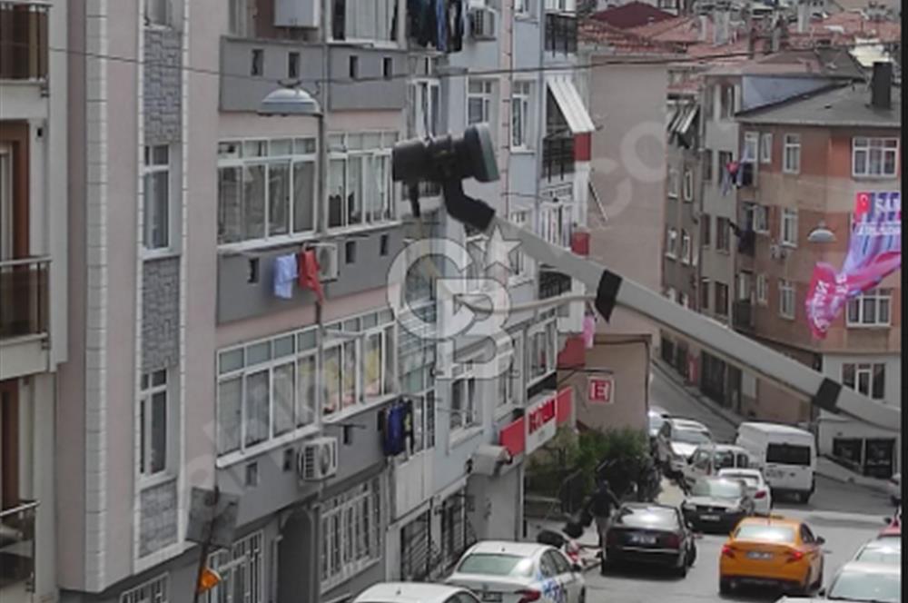 ÜSKÜDAR MERKEZE YAKIN SATILIK 2+1 ARA KAT FIRSAT FERAH DAİRE