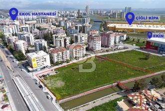 Ataşehir'de Okul İmarlı 4760 m² ARSA
