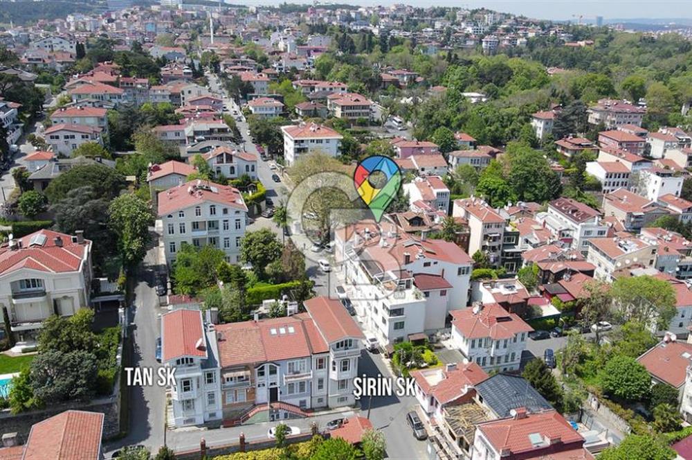 Emirgan Boyacıköy de  Aynı Bahçede Boğaz Manzaralı İki Ayrı Bina