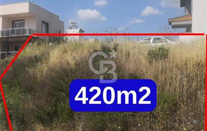 İZMİR SEFERİHİSAR TEPECİK MAHALLESİNDE DENİZE 700 M UZAKLIKTA KONUT İMARLI 420 M2 ARSA