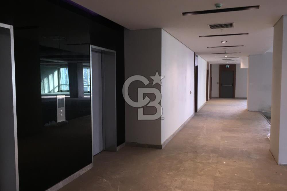 Basınekspres Caddesine Cephe 500 m2 Satılık Ofis Katı