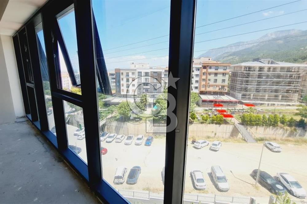 Manisa Meydan Sitesi Satılık Ofis