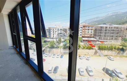 Manisa Meydan Sitesi Satılık Ofis