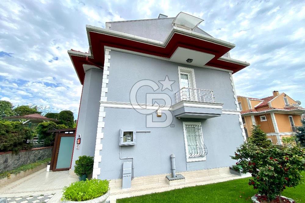 Büyükçekmece Ekşioğlu Yakamoz Sitesi Satılık 5+2 Müstakil Villa