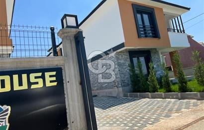 AYRANCILAR TÜRKMENKÖY LİNA HOUSE'DA 4+1 HAVUZLU BAHÇELİ SATILIK VİLLA