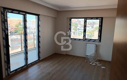 Menemen İncirlipınar'da Havuz Manzaralı Satılık  3+1 daire