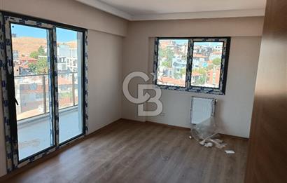 Menemen İncirlipınar'da Havuz Manzaralı Satılık  3+1 daire