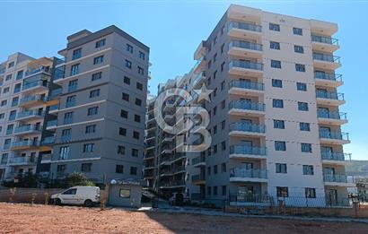 Menemen İncirlipınar'da Havuz Manzaralı Satılık  3+1 daire