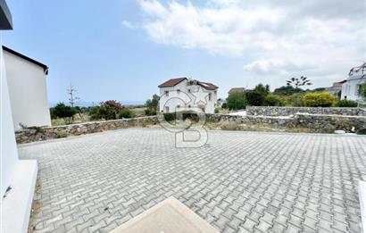 4+1 Villa with Pool for Sale with Magnificent View in Lapta
