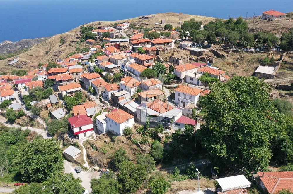 Karaburun Sarpıncık Köy Merkezinde Satılık Arsa