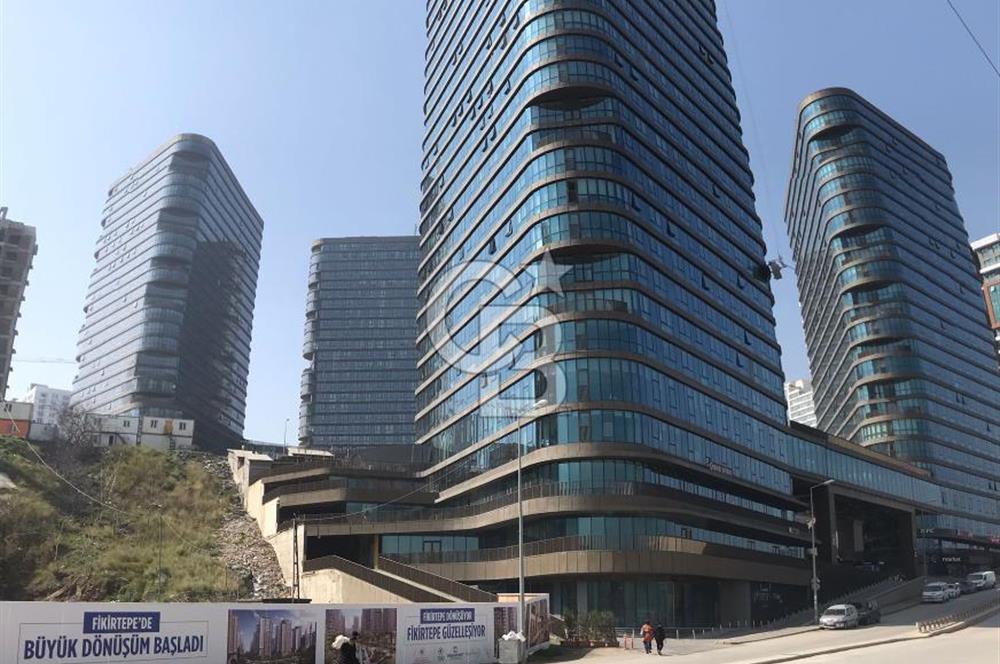 KADIKÖY NUHOĞLU YENİTEPE'DE B BLOK CADDE ÜZERİ 200 M2 DÜKKAN !