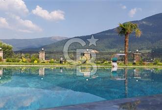 Muhteşem Dağ Manzaralı Yukarıkızılcada Satılık Villa Taşev