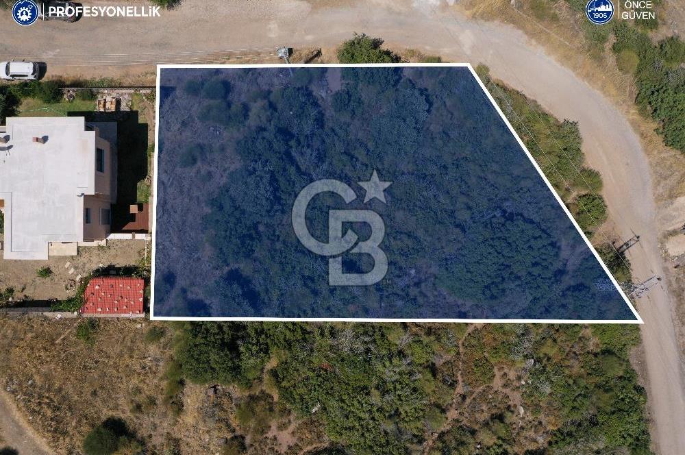 Karaburun Merkez'de 730 M² Deniz Manzaralı İmarlı Arsa