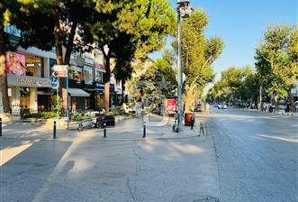 Suadiye Bağdat Caddesinde Satılık İş Yeri