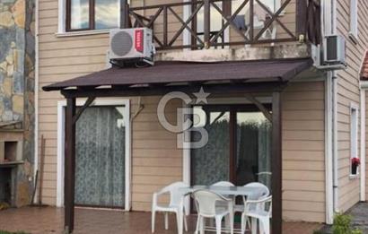 Yalova Çiftlikköy Kabaklıda Ortak Havuzlu Satılık 4+1 Villa!