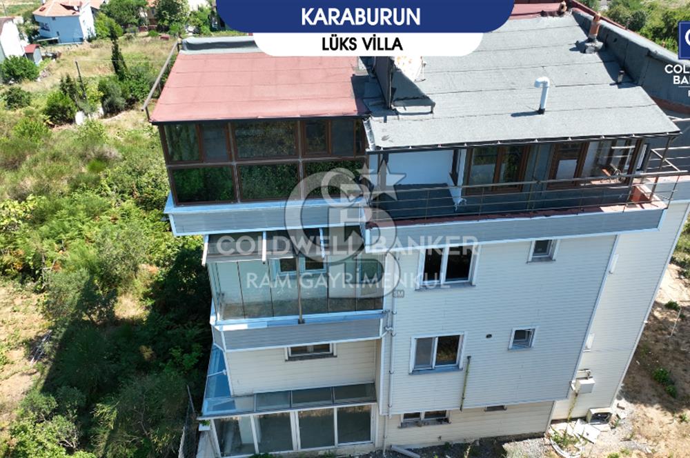 KARABURUN'DA SATILIK VİLLA