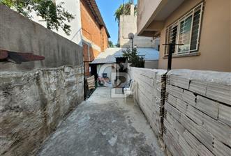 İzmir Karabağlar'da Satılık Müstakil Ev
